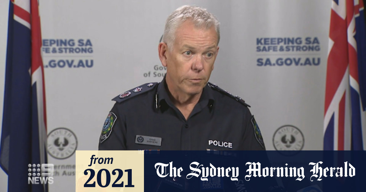 Video Commissioner's inquiry launched into Victoria border closure